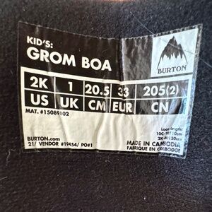 Burton Grom Boa snowboard boots size 2K